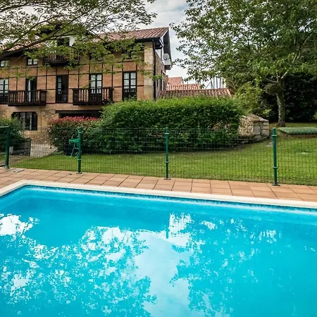 Espectacular Casa Montañesa Con Piscina Orena