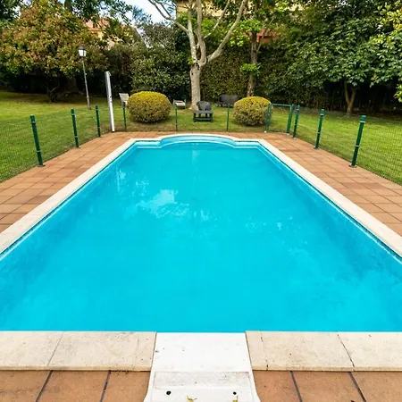Сasa de vacaciones Espectacular Casa Montañesa Con Piscina