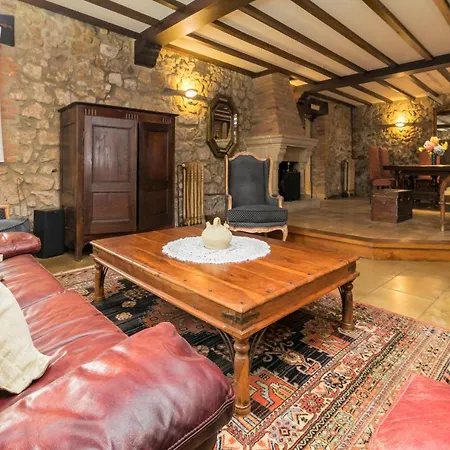 Дом отдыха Espectacular Casa Montanesa Con Piscina Оренья